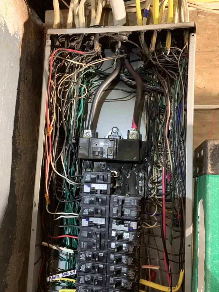 Licensed electrician providing wiring installation in Garnet valley, PA - Dukes Pro Electric