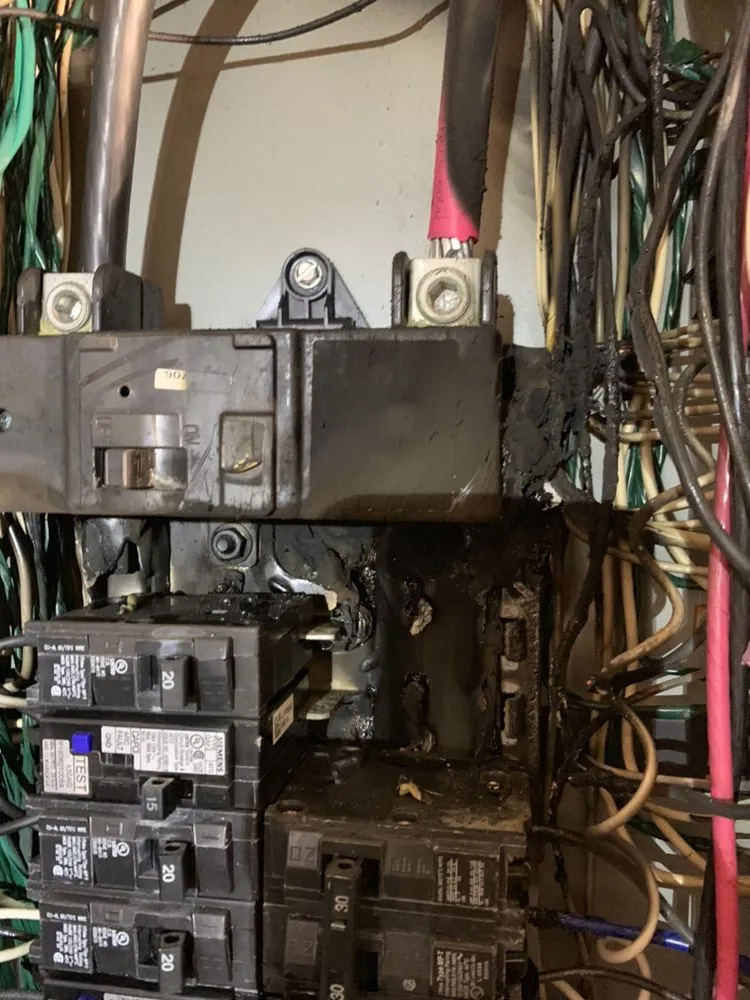 Affordable electrician providing emergency electrical service in Garnet valley, PA - Dukes Pro Electric