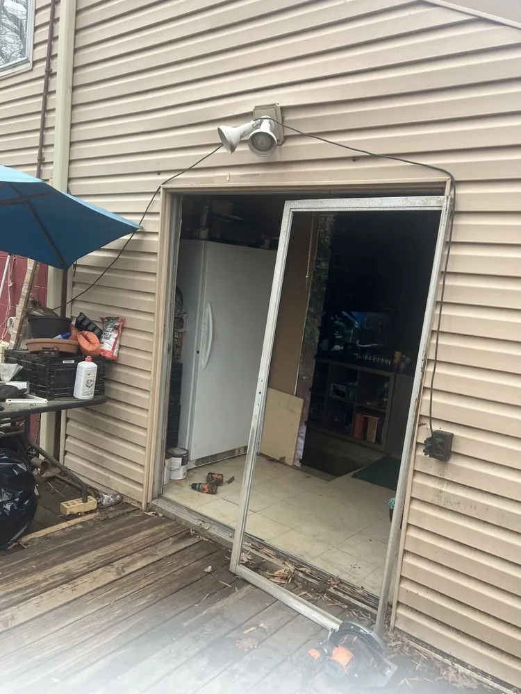 Slide of Dulles Handyman