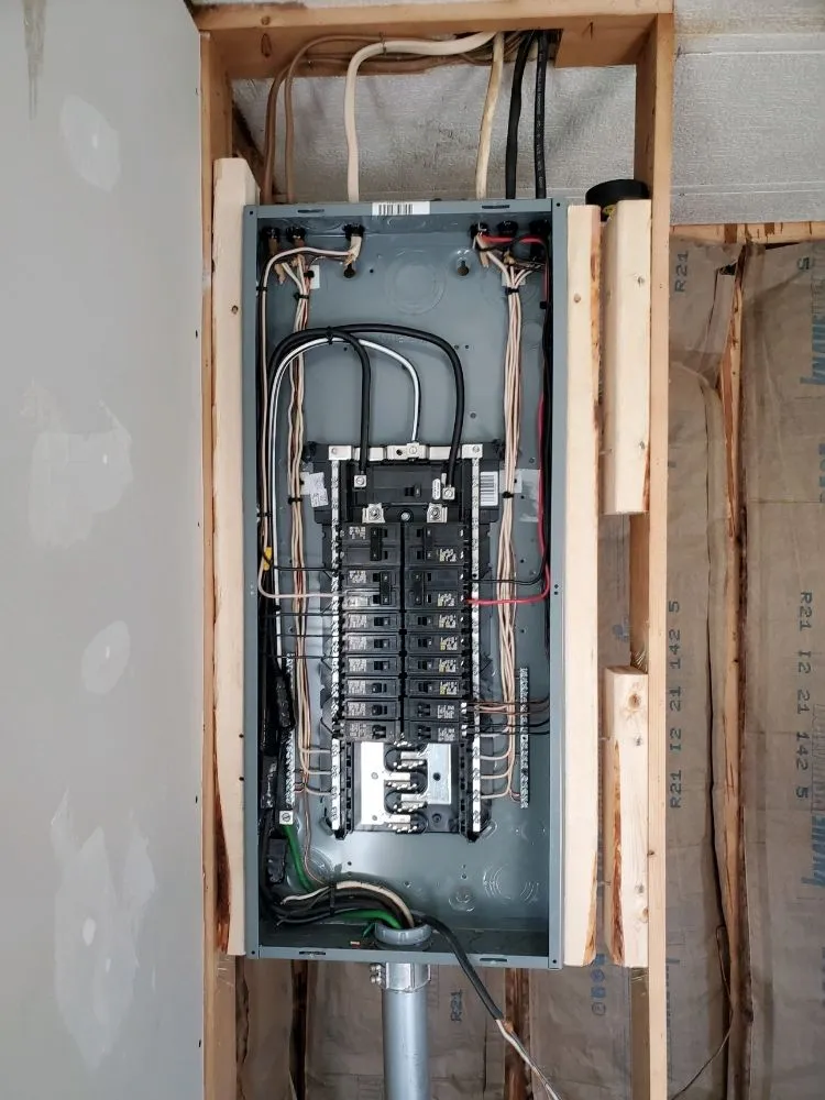 Certified outlet and switch repair service in Honey Grove, PA - Dunamis Power & Light