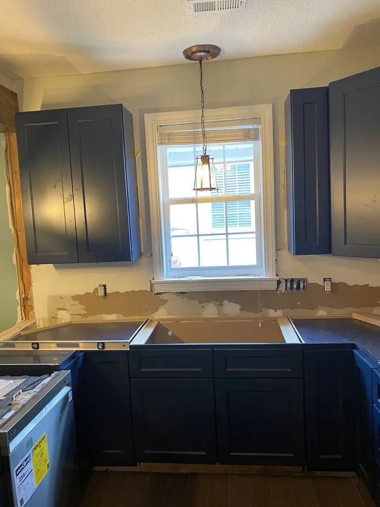 Emergency electrical repair service in Little River, SC - Dunn & Daughters Maintenance