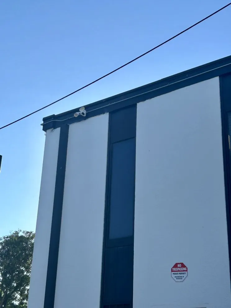 Slide of Dunn Honest Electric