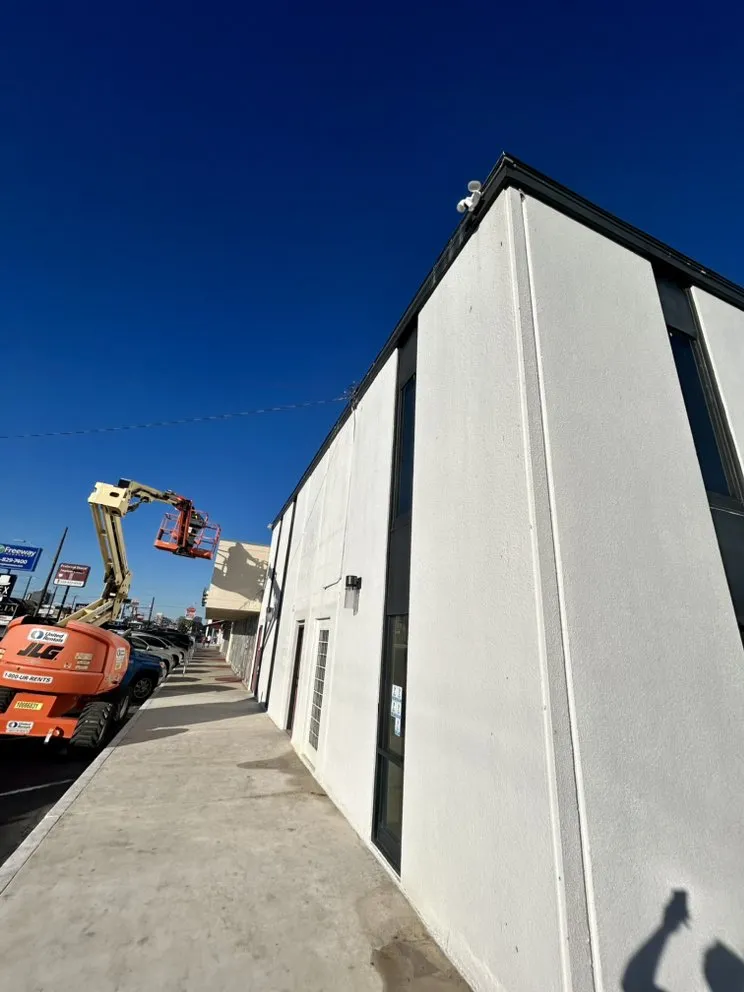 Slide of Dunn Honest Electric