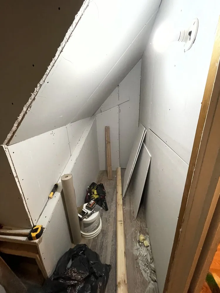 Slide of Duran Cully Renovations