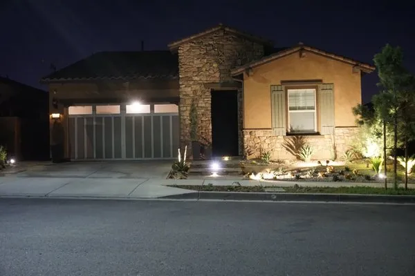 Duran's Electric Logo