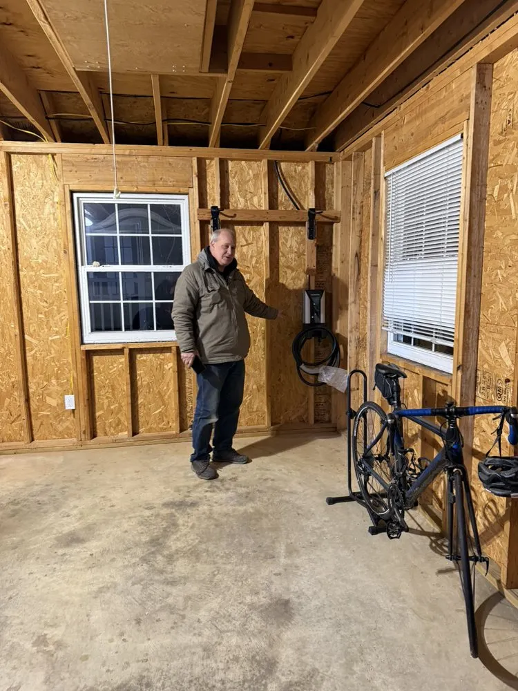 Slide of Durante Electric