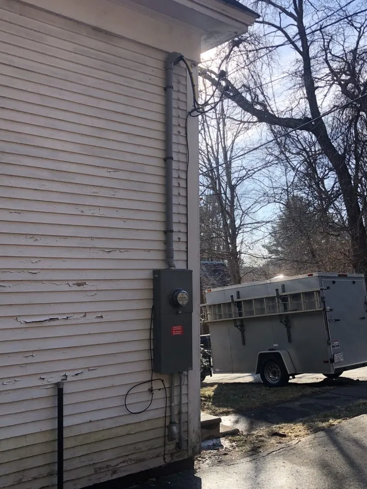 Slide of Dustin Bucher - Journeyman Electrician