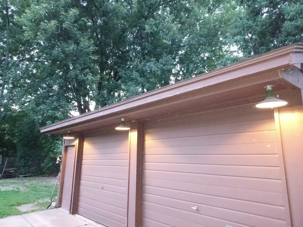 Slide of Dustin Tengler