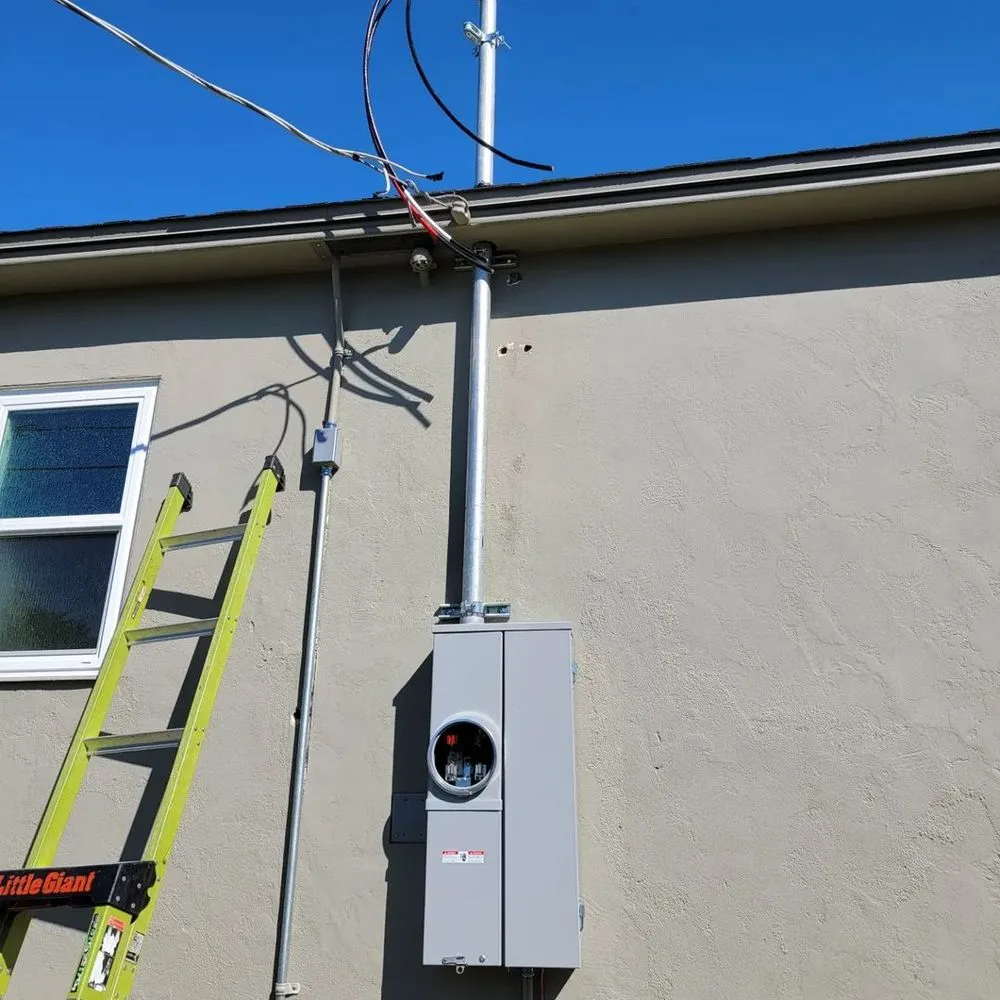 Slide of Dutch Kills Electrician