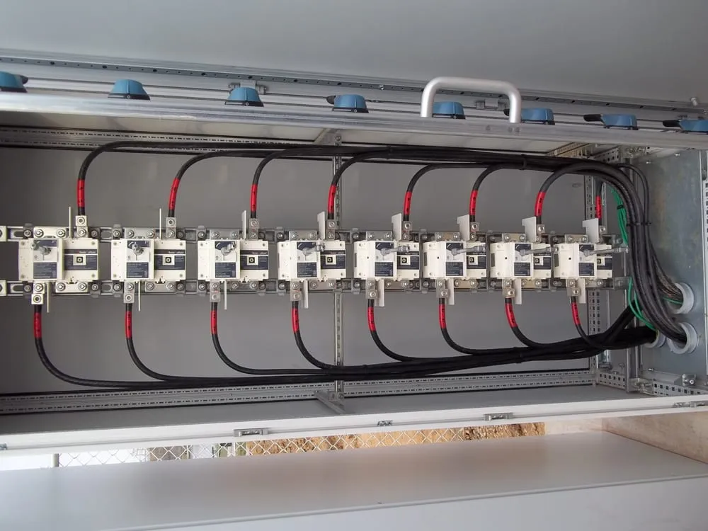 Slide of Duy Electric