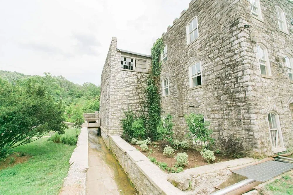 Slide of Dwh Electric