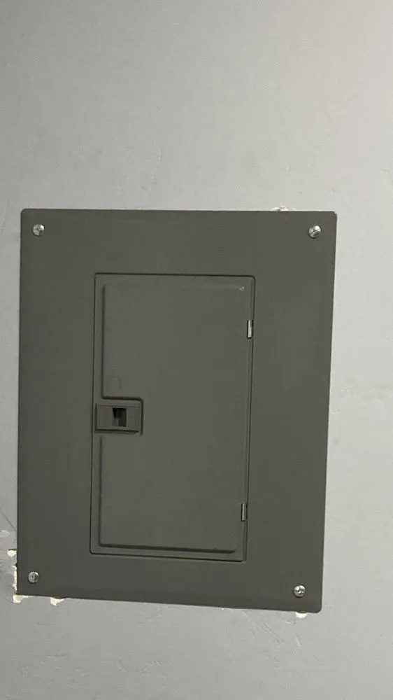 Slide of Dyamont Electric Solutions