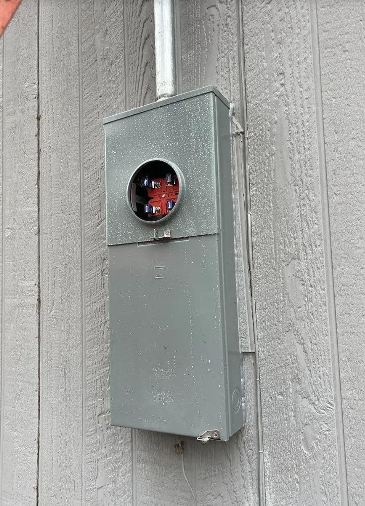 Slide of DyeHard Electric