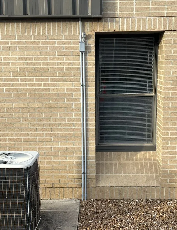 Licensed emergency electrical service experts serving , - DyeHard Electric