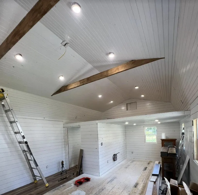 Slide of DyeHard Electric