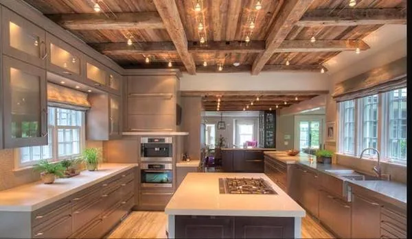 Slide of Dylan Electric