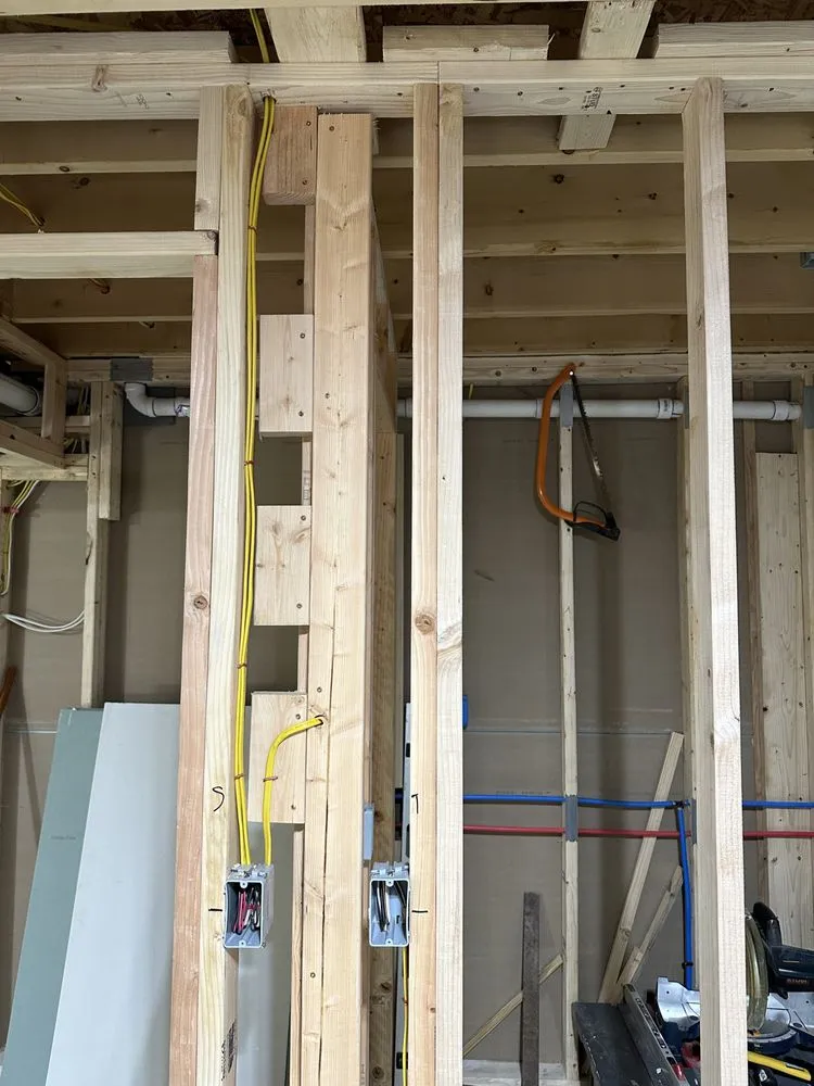 Emergency electrician providing wiring installation in Upper Black Eddy, PA - Dylan McNichol Services