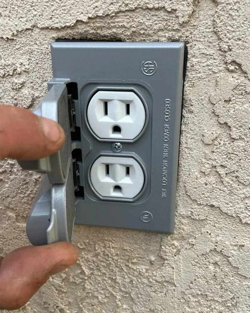 Slide of Dylan The Handyman