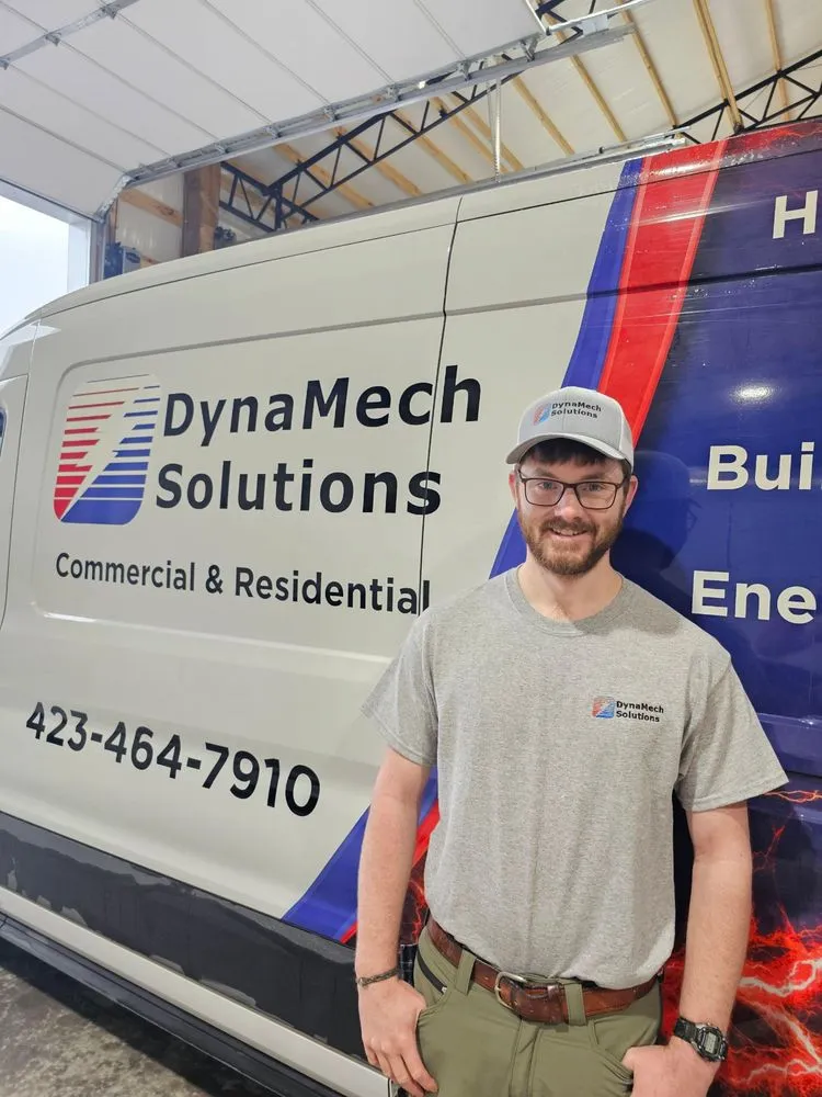 Professional electrician providing wiring installation in , 