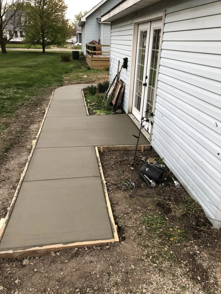 Slide of Dynamic Construction & Management