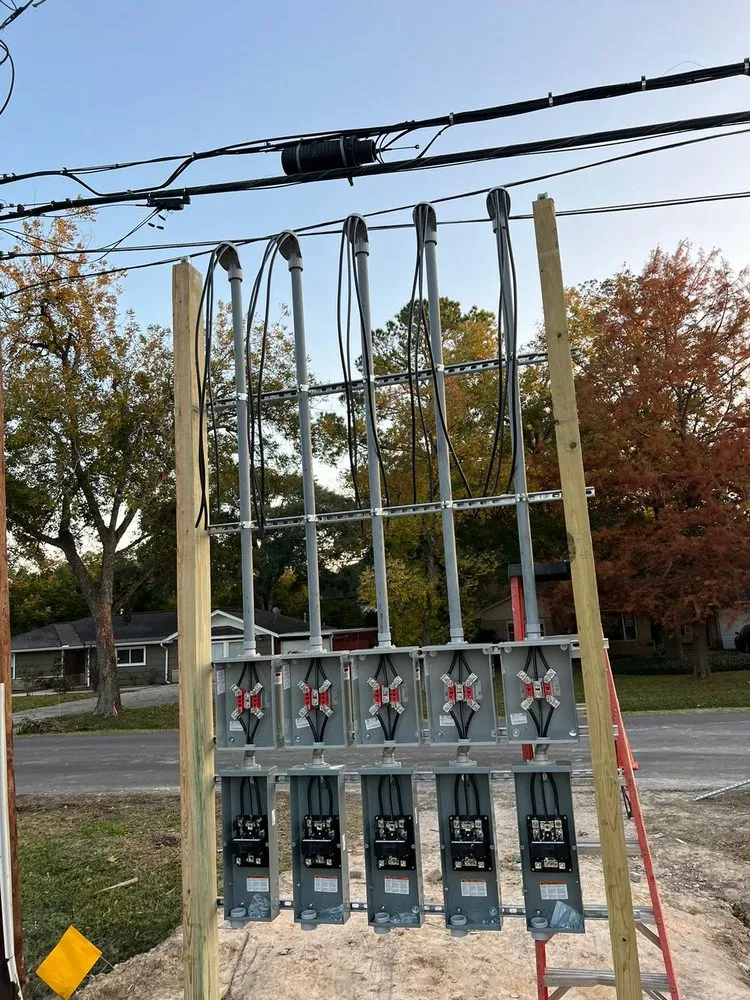 Slide of Dynamic Electric