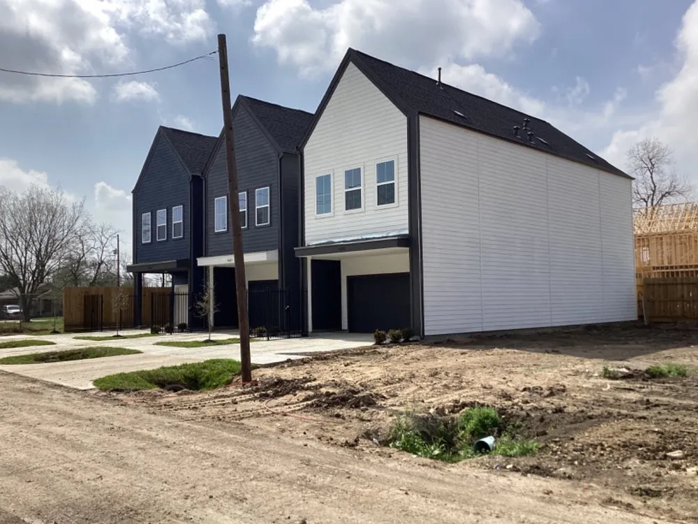 Slide of Dynamic Electric