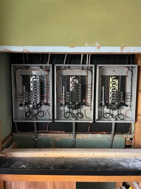 Expert outlet and switch repair experts serving Manville, RI - Dynamic Electric