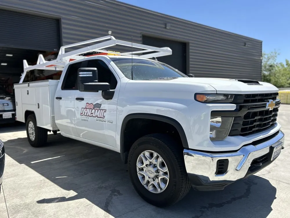 Slide of Dynamic Electrical Contracting