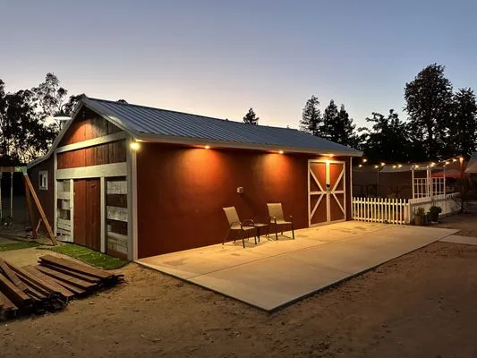 Dynamic Electrical Contracting Logo