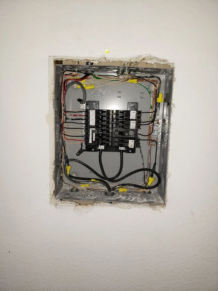 Slide of Dynamic Power Electric