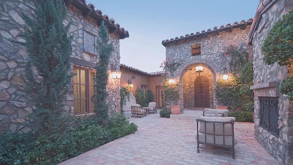 Slide of Dynamic Power Electric