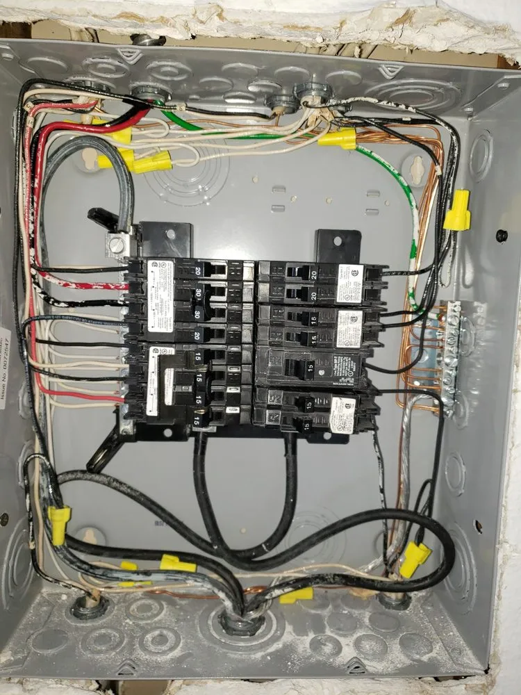 Slide of Dynamic Power Electric