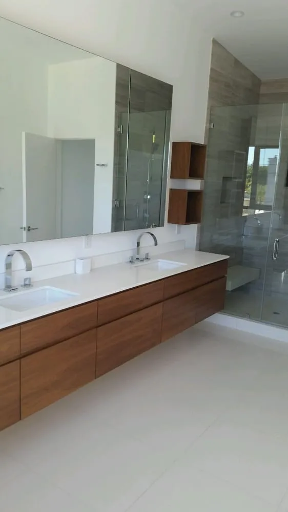 Certified circuit breaker repair service in ,  - Dynamic Power Electric