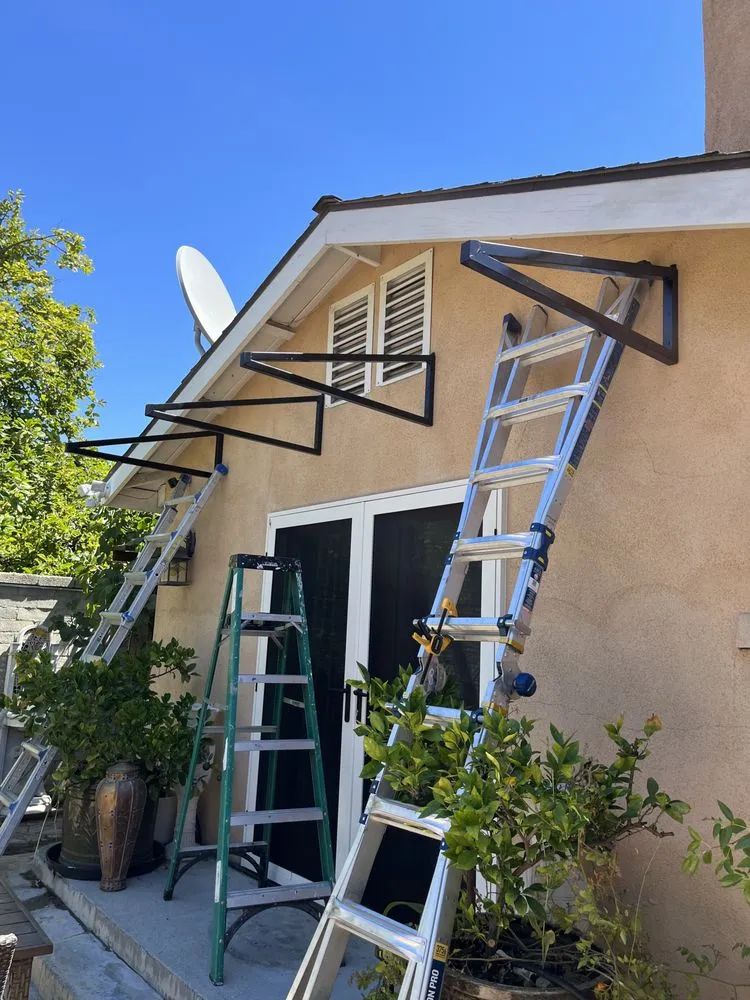 Slide of Dynamic Trades and Services