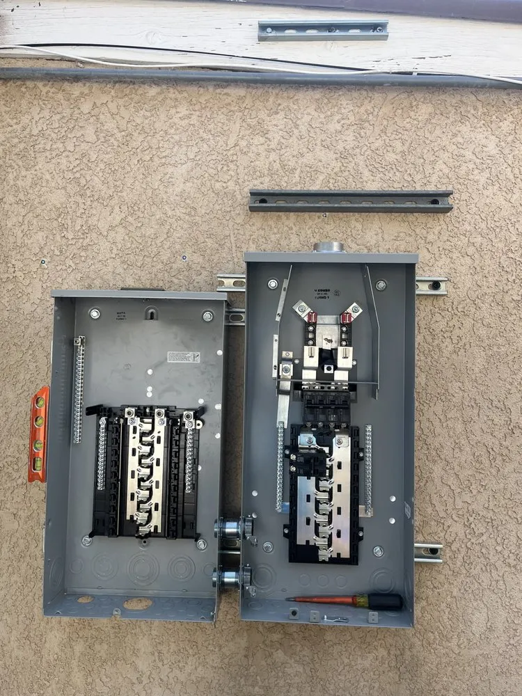 Expert electrical service for homes in emergency electrical service,  by 