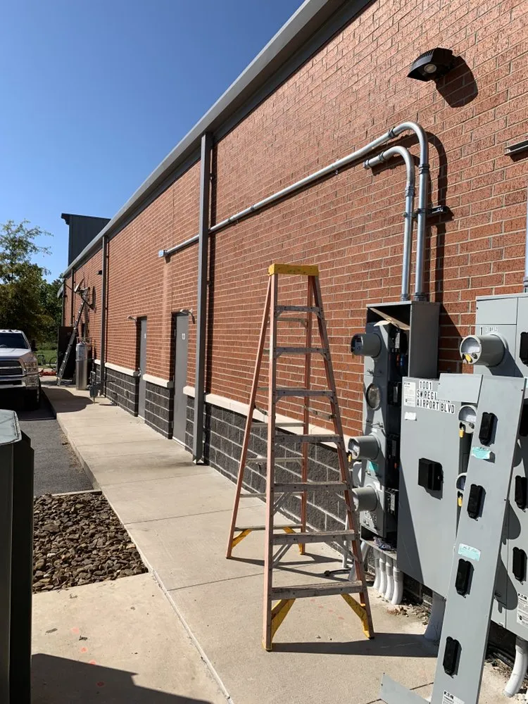 Slide of Dynamis Electric