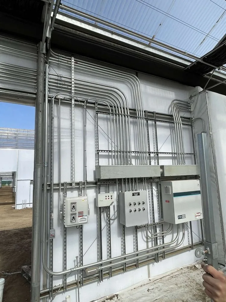 Slide of Dynamo Building Maintanance