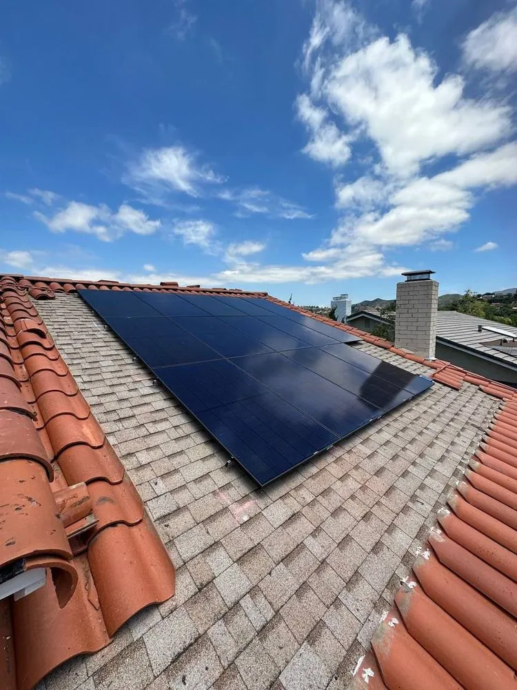 Slide of Dynasty Electric