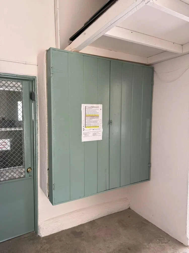 Professional outlet and switch repair service in , - Dynasty Residential Services