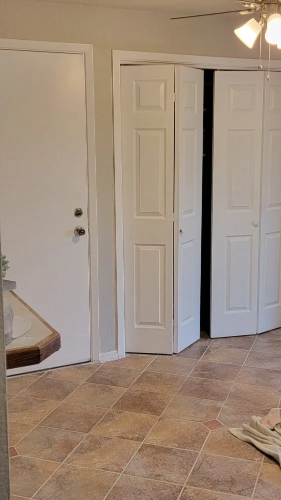 Slide of D'z Hands Home Remodel and Repair