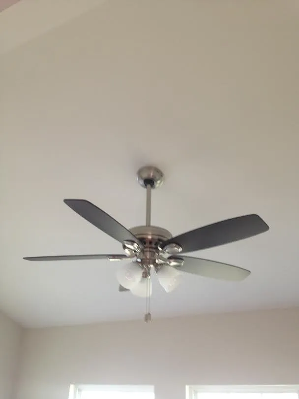 Slide of E & E Electric