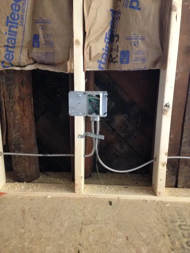 Slide of E & E Electric