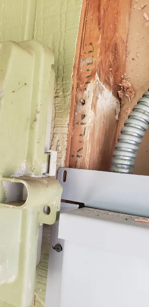 Slide of E & S Electric