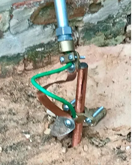 Slide of E Contractor Company