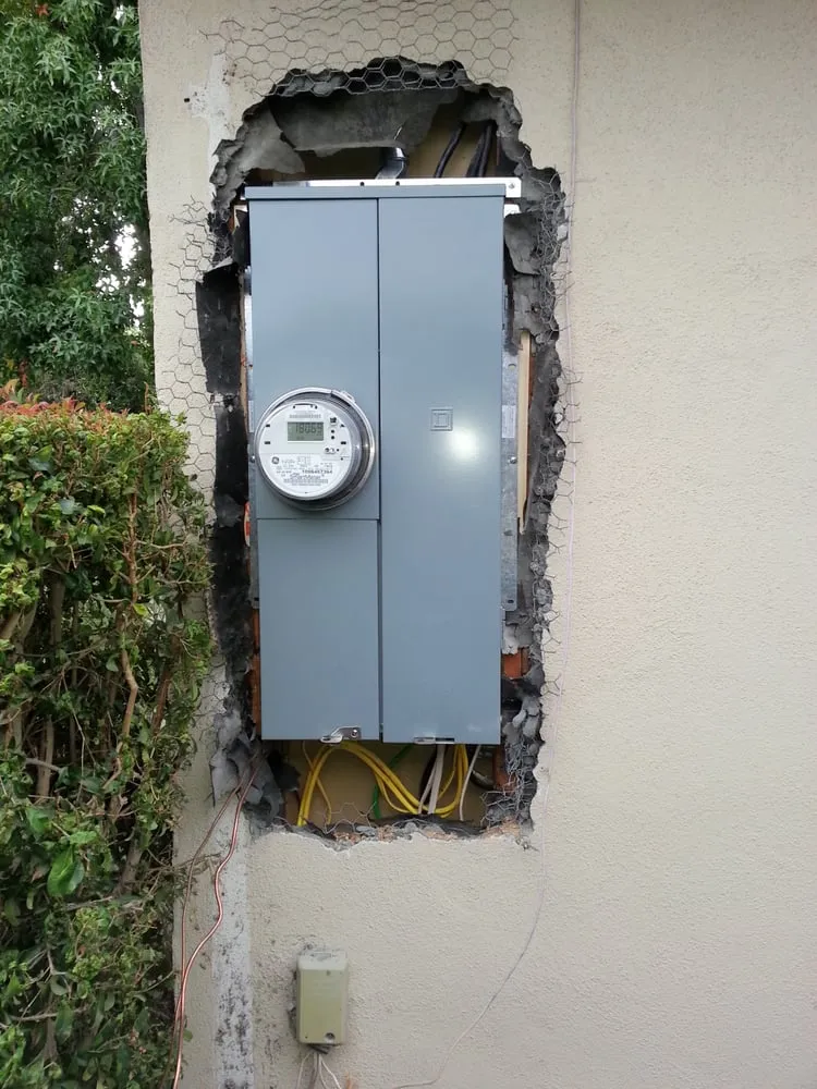 Slide of E G Electrical Services