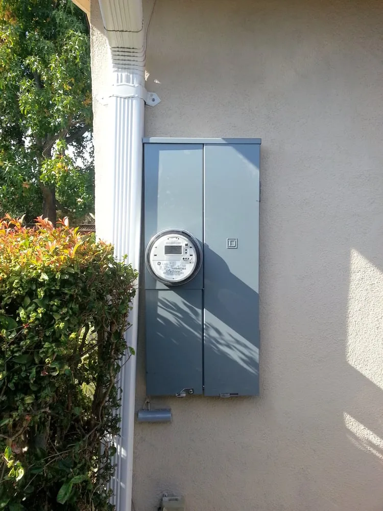 Slide of E G Electrical Services