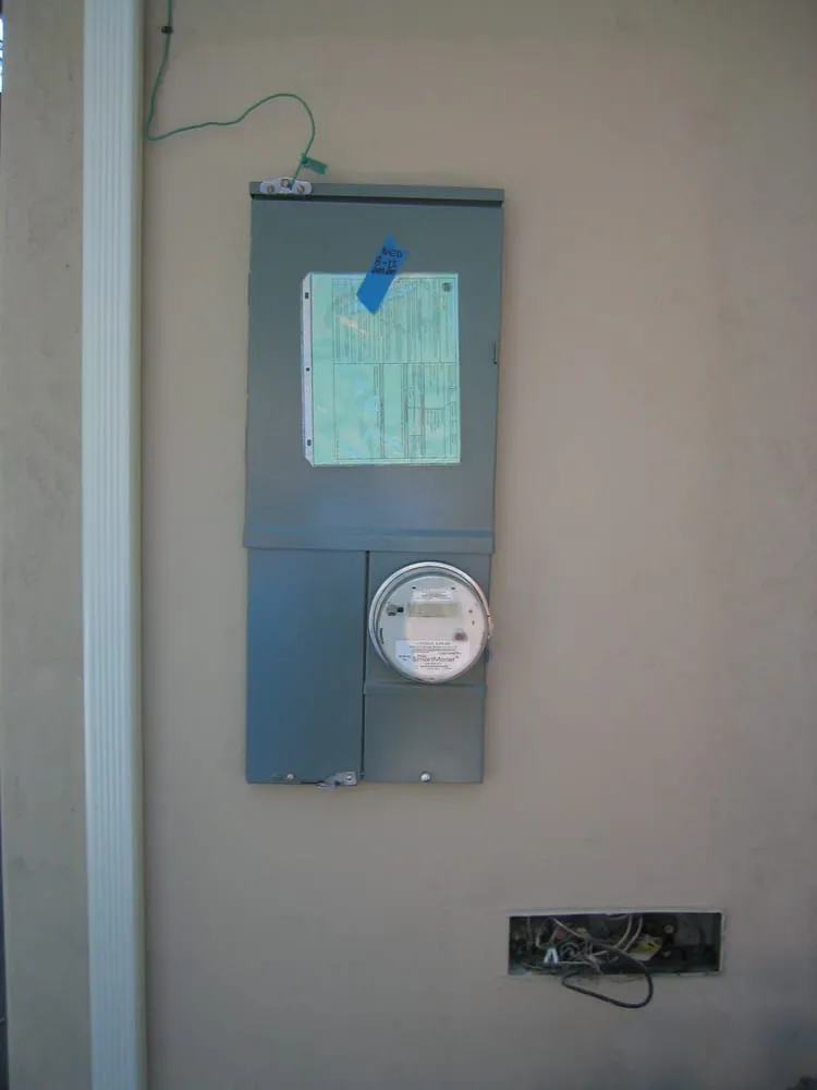 Slide of E G Electrical Services