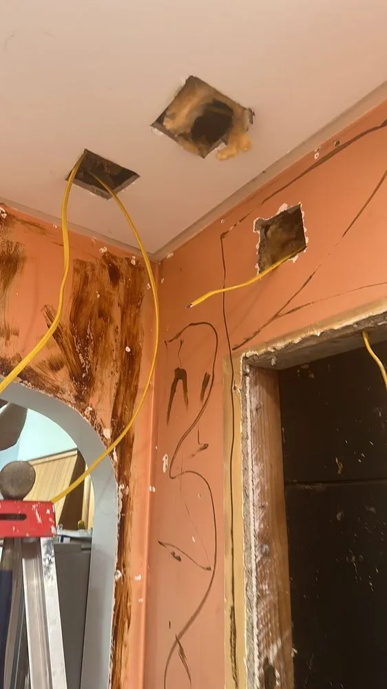 Slide of E L Electric