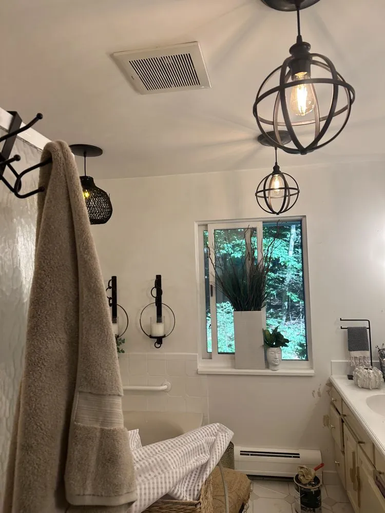 Slide of E L Electric