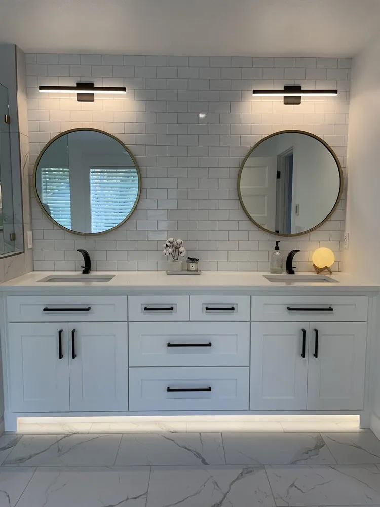 Slide of E Line Electric